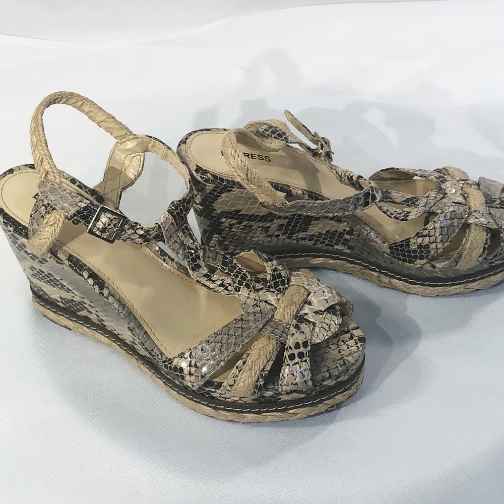 Gray And White Snake Pattern Platform Sandal All … - image 5